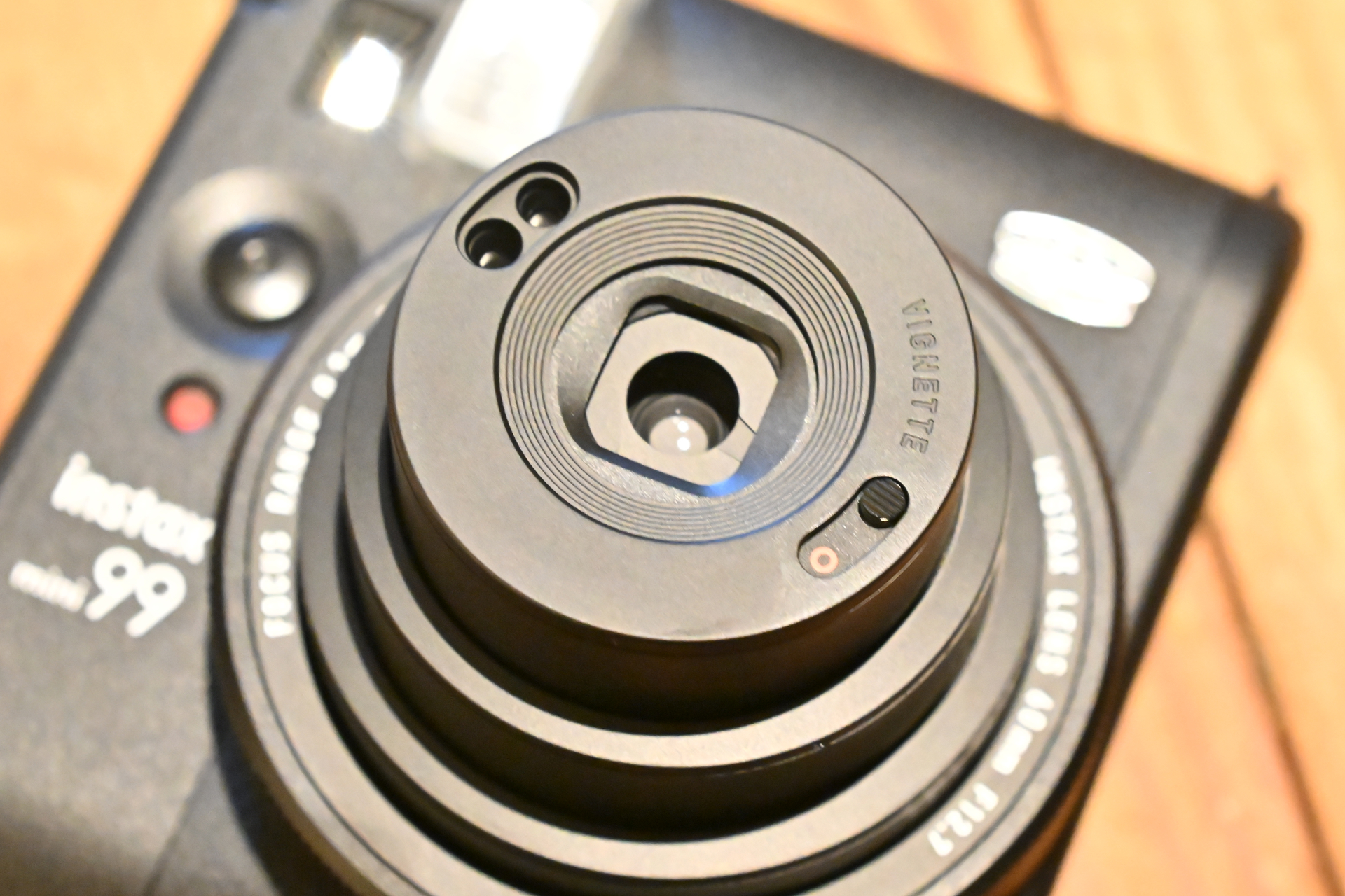 ビネットモードのオンの状態　レンズ前面に絞りのようなものが出てくる