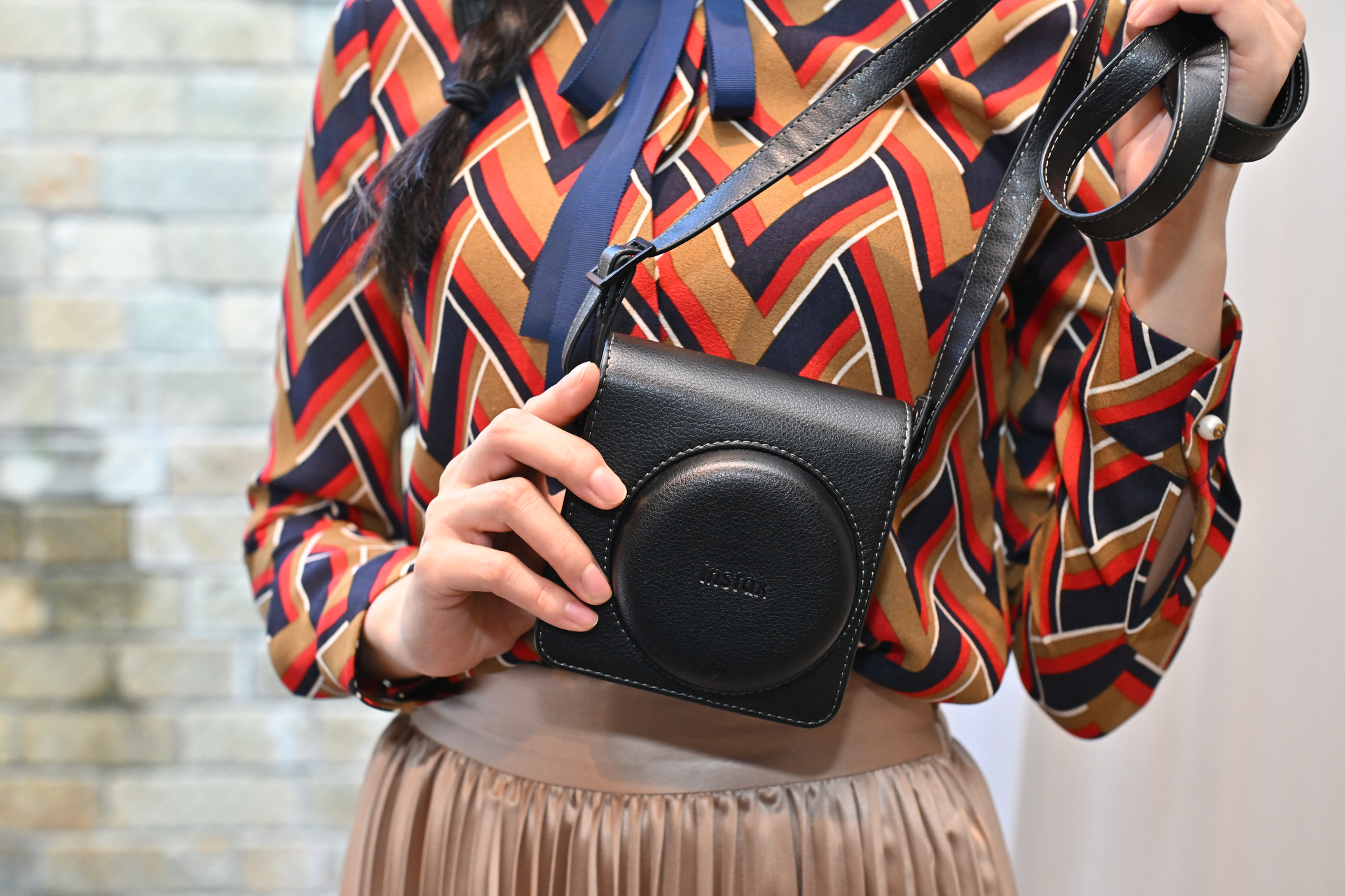 専用ケース装着例　ケースをつけたままの撮影はできない