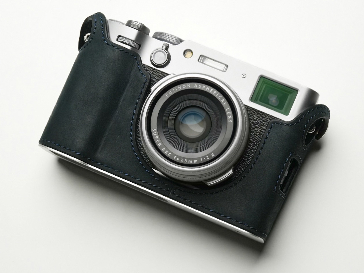 ダーク・ブルー