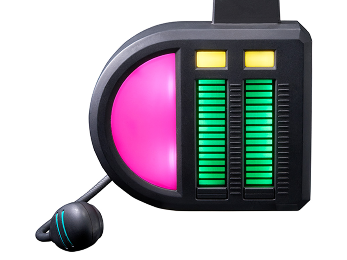 レベルメーターの発光有無　LIVEモード（右）では周囲の音に合わせてレベルメーターが変化する