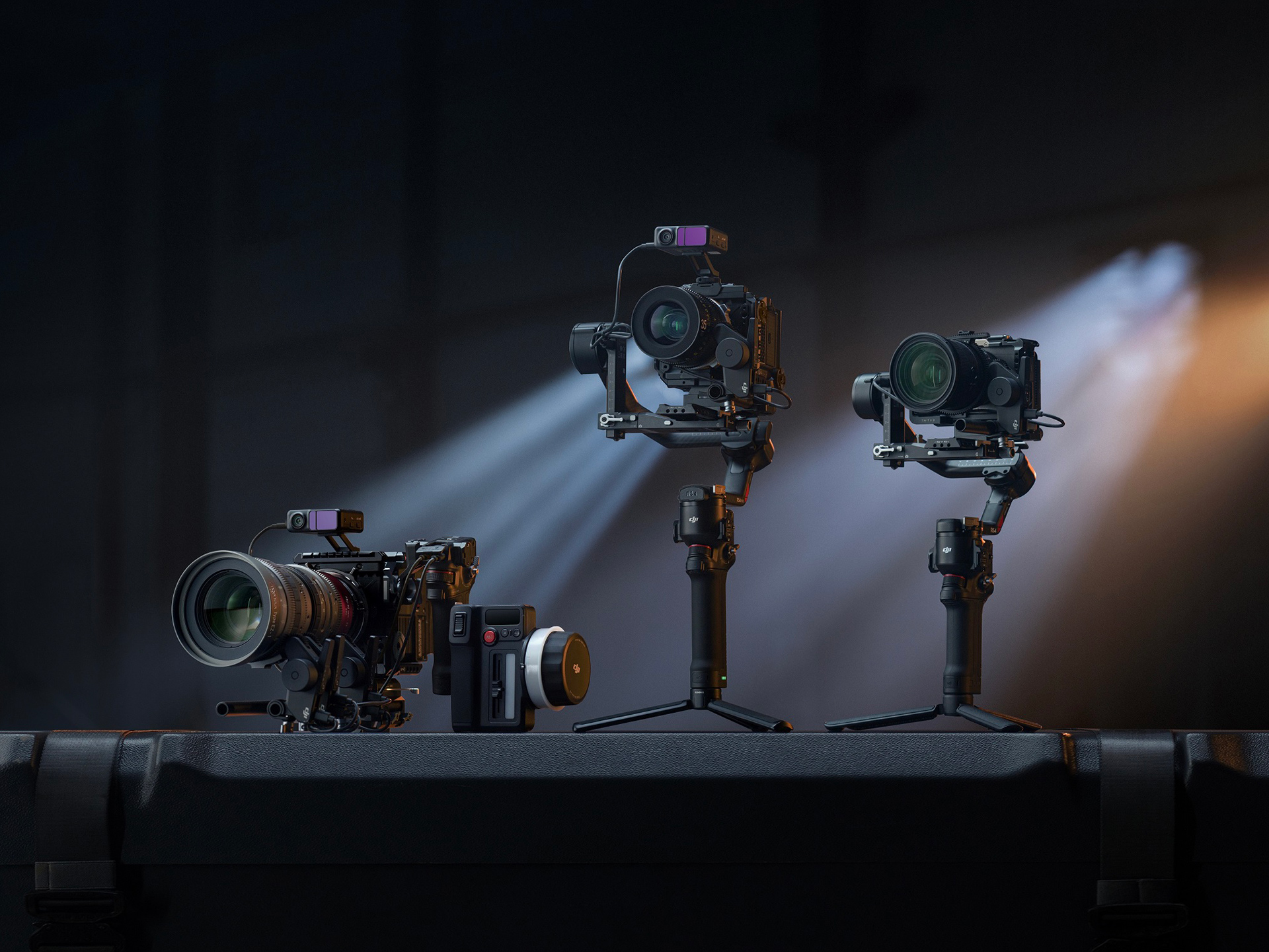 左から「DJI Focus Pro」「DJI RS 4 Pro」「DJI RS 4」