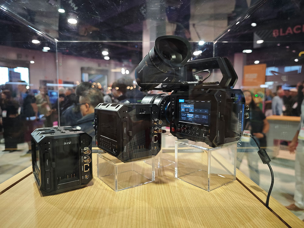 「PYXIS 6K」はLマウント対応。個人所有をターゲットとしているシネマカメラだ