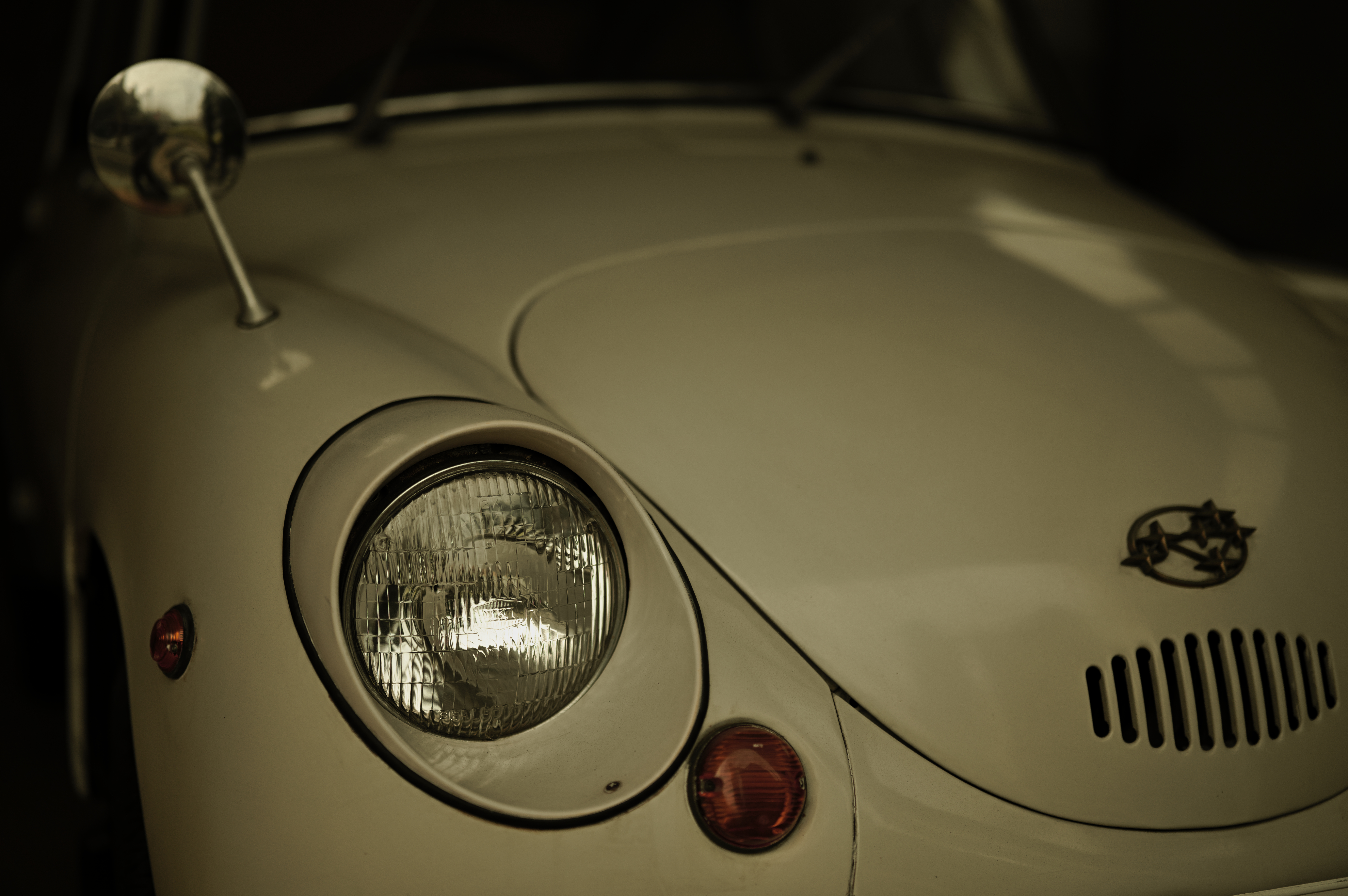 SIGMA fp L／SIGMA 50mm F1.2 DG DN｜Art／絞り優先AE（1/8,000秒、F1.2、−1.0EV）／ISO 100