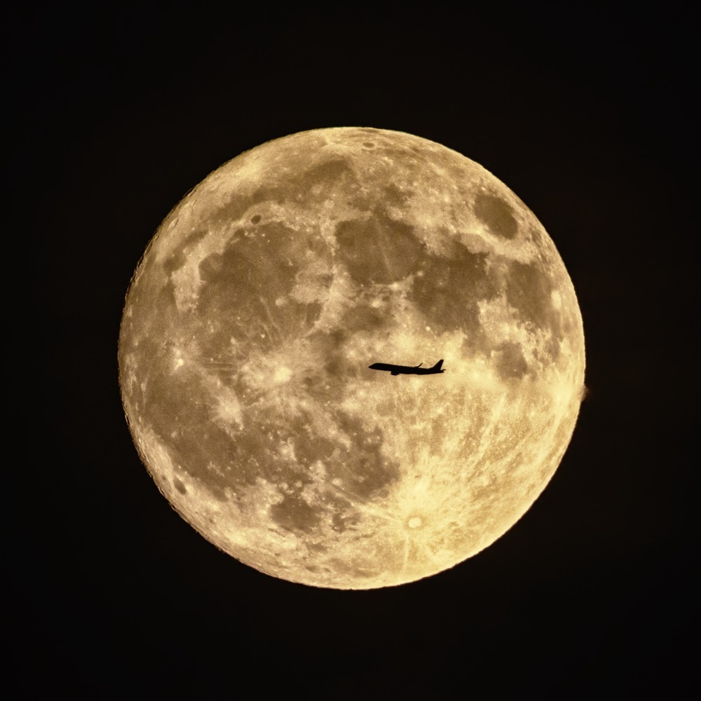 《中秋の名月》（c）KAGAYA