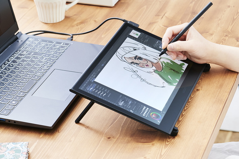Wacom Movink 液晶ペンタブレット 本体 ワコム史上最薄かつ最軽量／初の有機ELペンタブレット「Wacom Movink