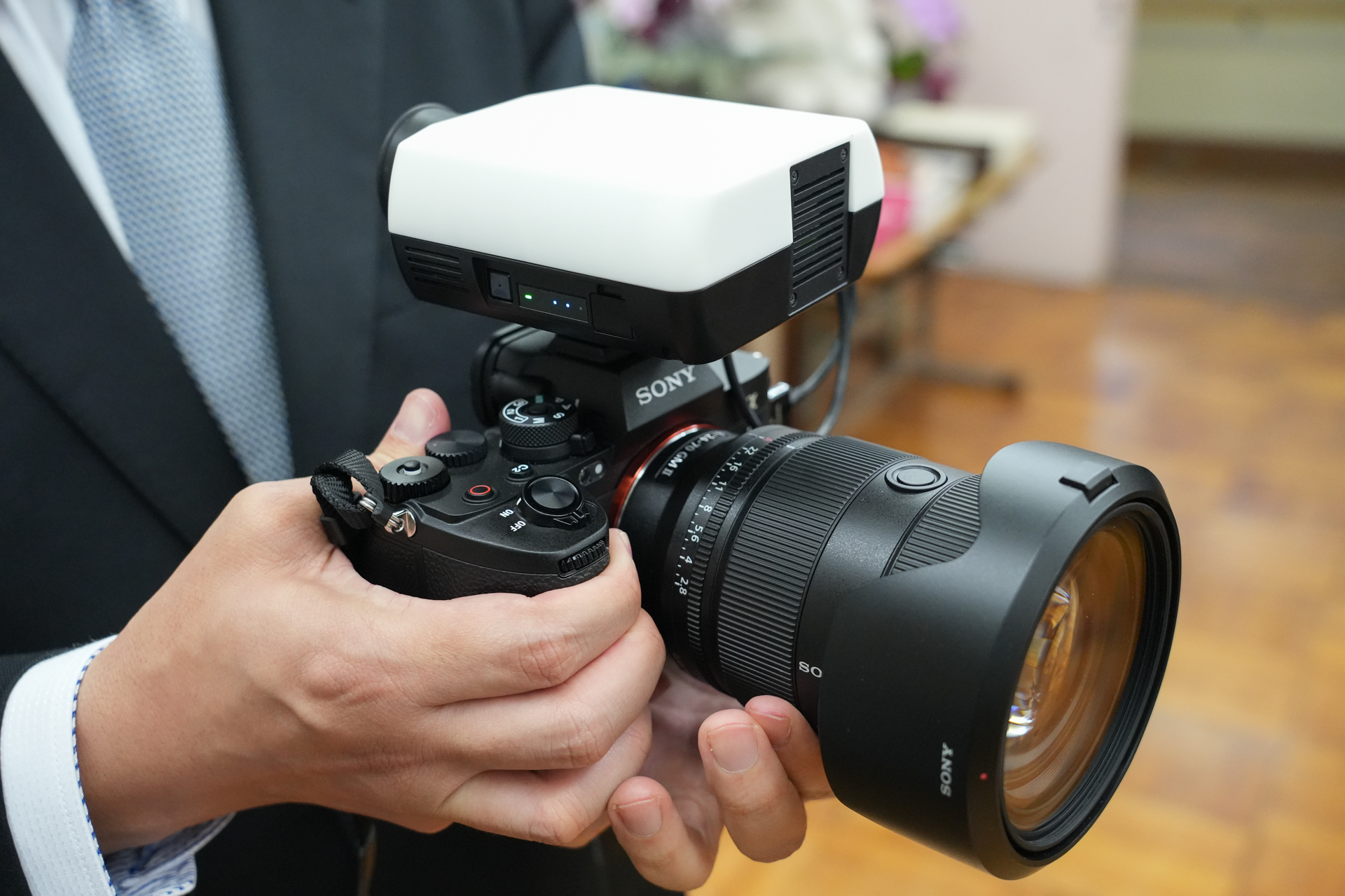 α向けモデルのプロトタイプ。製品化は未定だが、使用者の選択肢を増やしていく考えだ