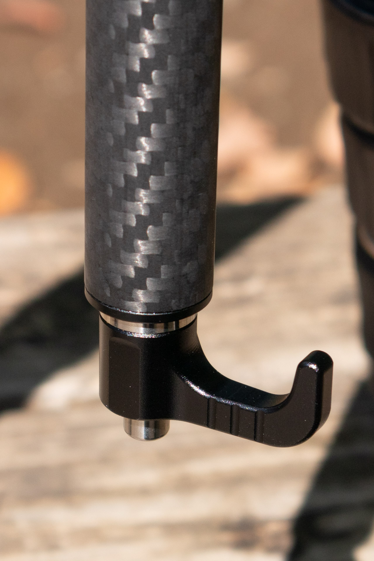 センターポールのフック内部が六角レンチになっている