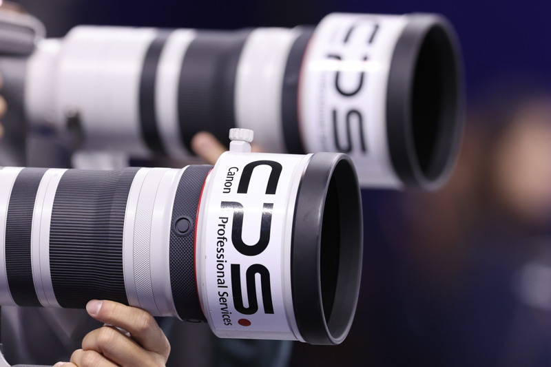 交換レンズレビュー：新ファームウェア適用後のキヤノン「RF100-300mm