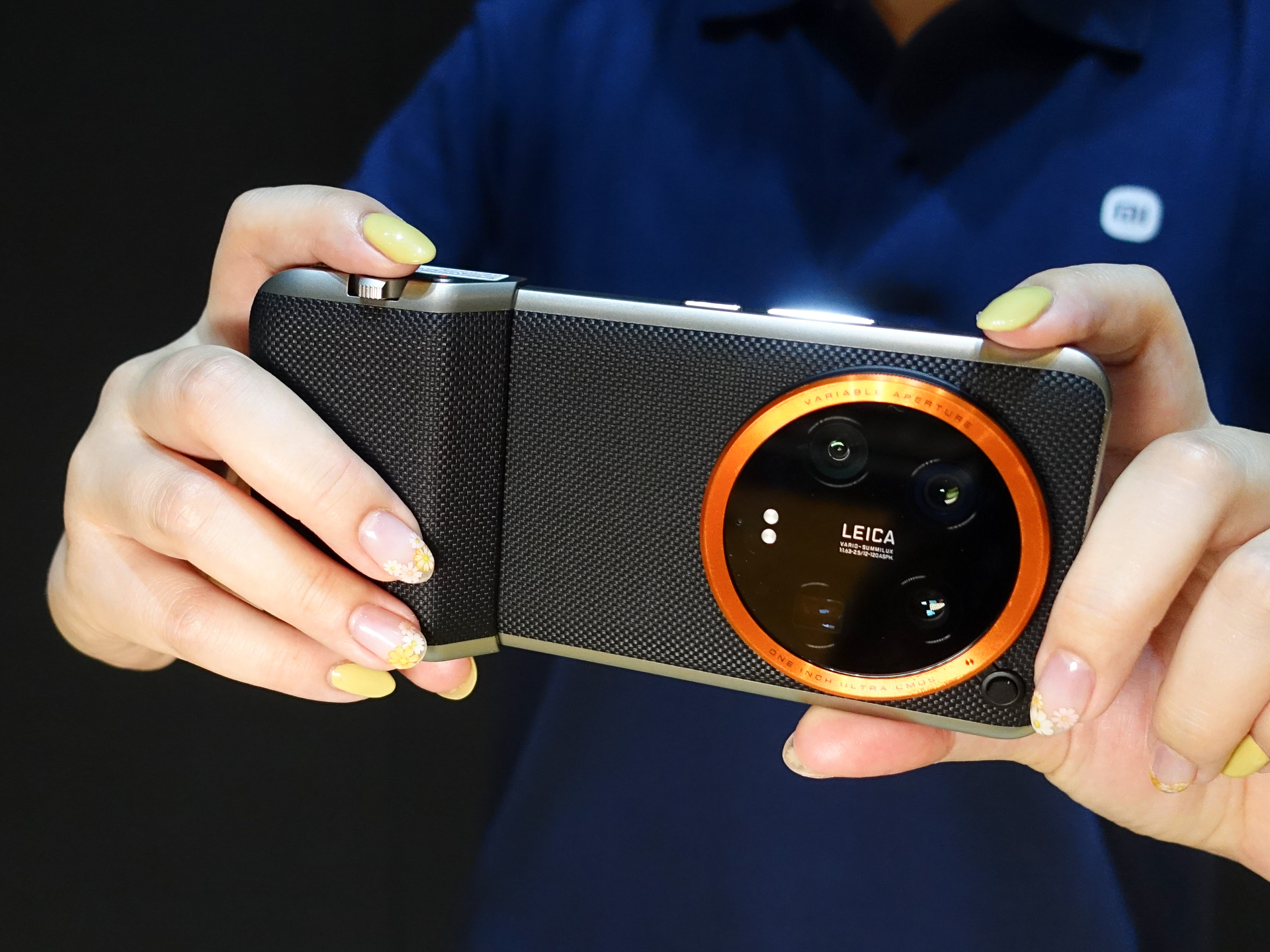 手に持ったところ