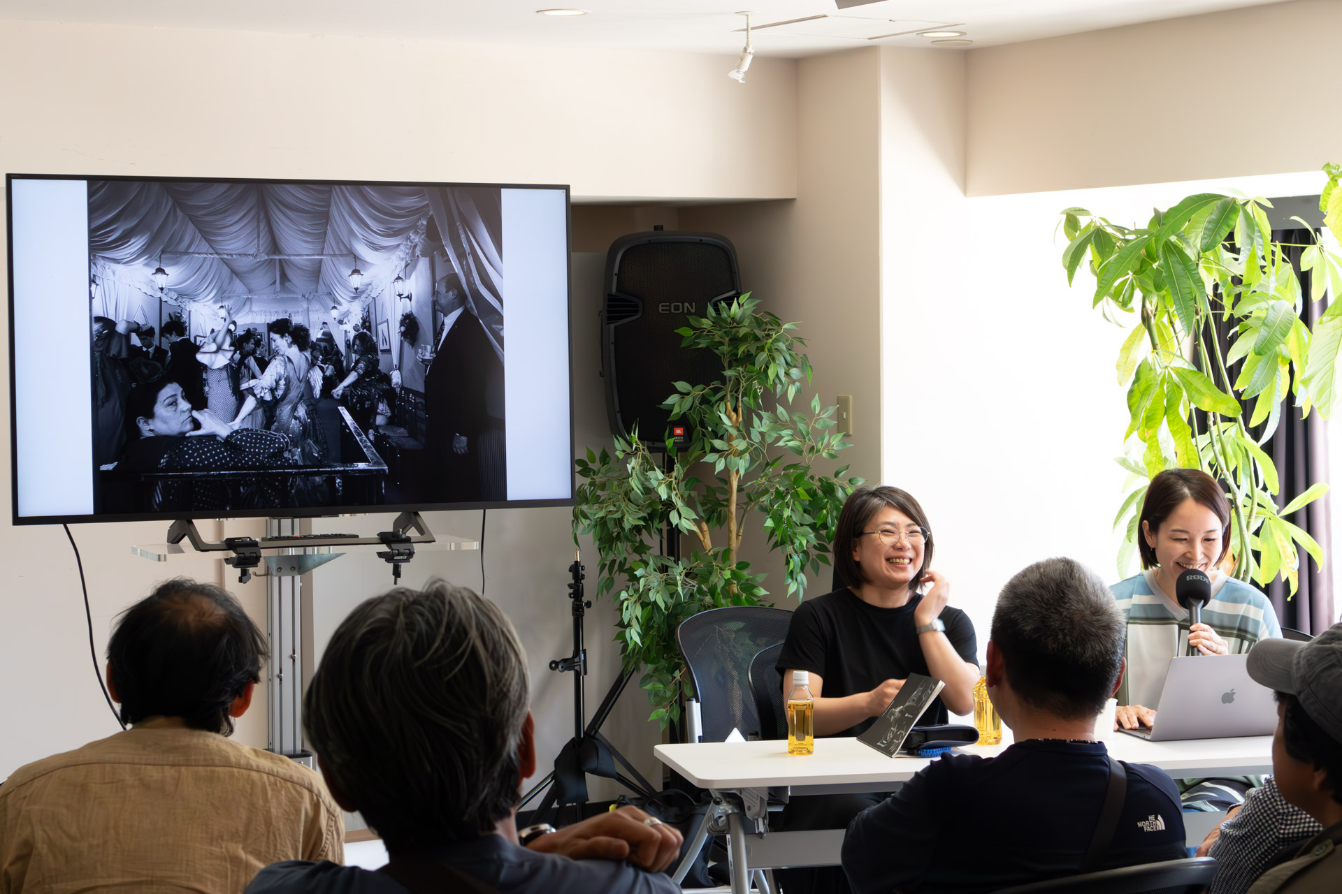 大門美奈氏。苦手な画角のレンズでも、使ってみると良い発見もあるとのこと