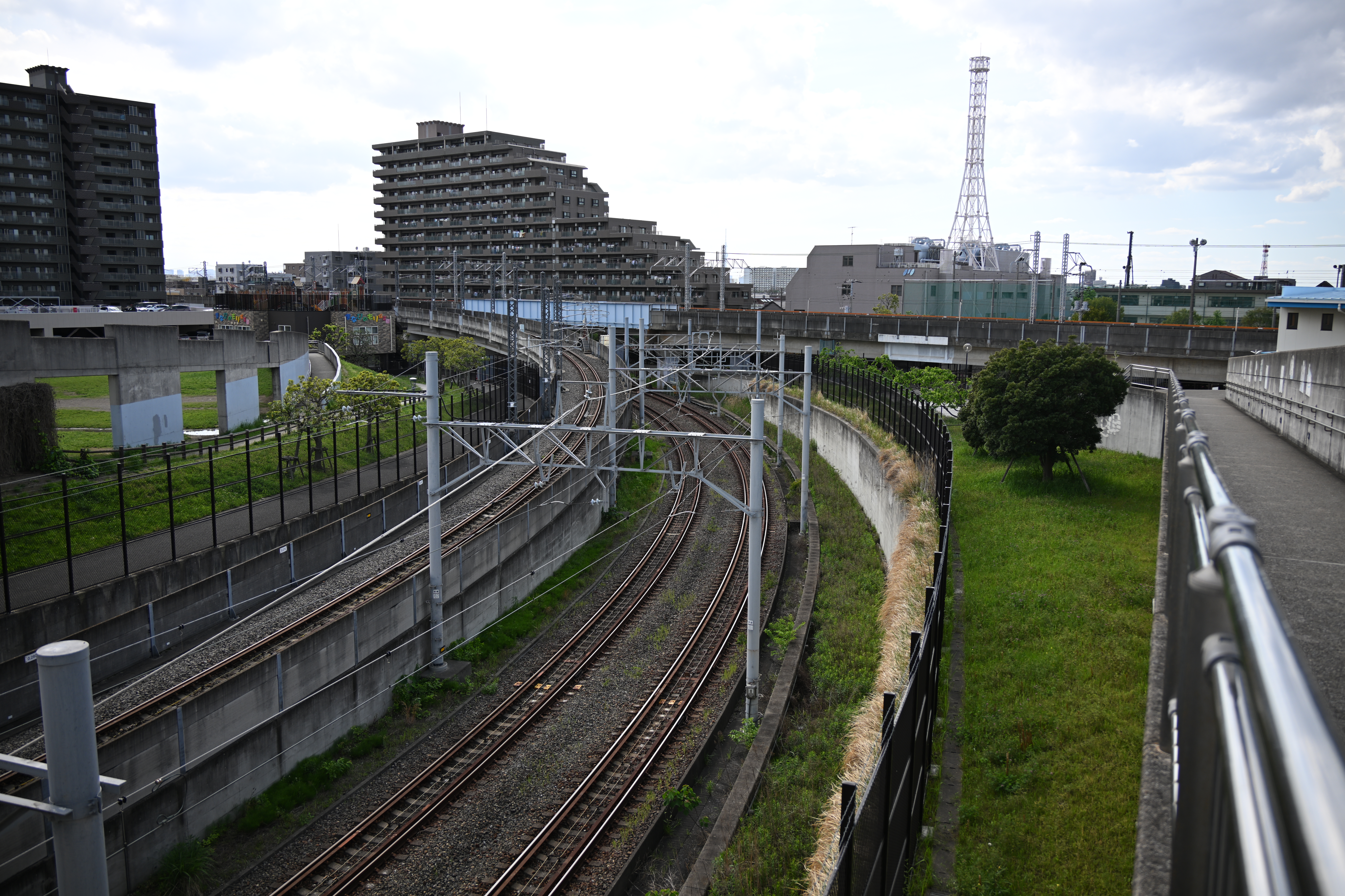 ニコン Z 8／NIKKOR Z 28-400mm f/4-8 VR／28mm／絞り優先AE（1/640秒、F4.0、±0.0EV）／ISO 100