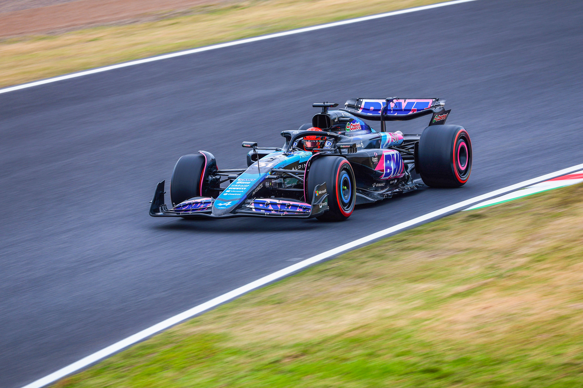 <span class="fnt-85">キヤノン EOS R6 Mark II／RF200-800mm F6.3-9 IS USM／455mm／シャッター優先AE（F9、1/125秒、－0.3EV）／ISO 100／WB：オート</span>