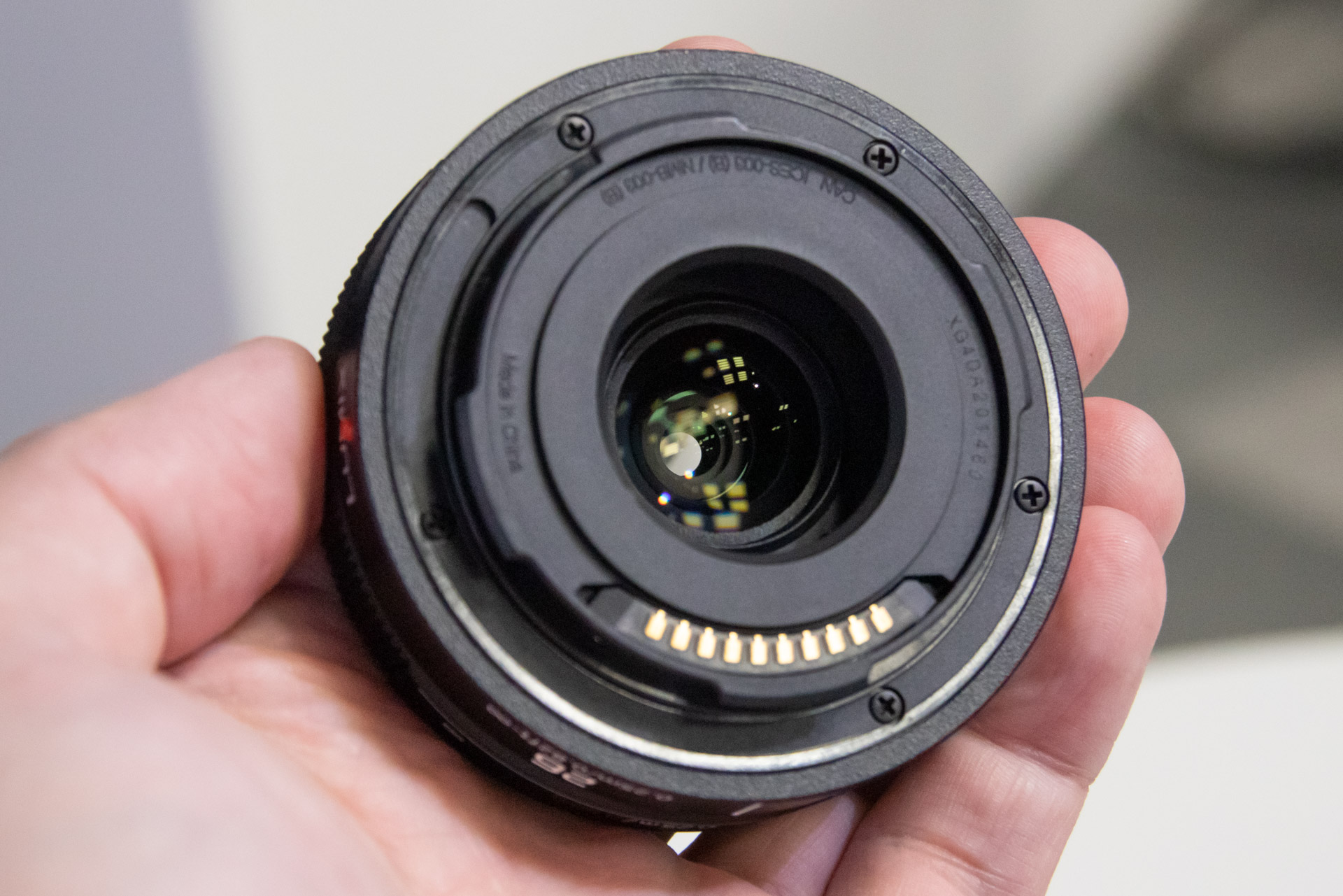 電子接点を搭載する