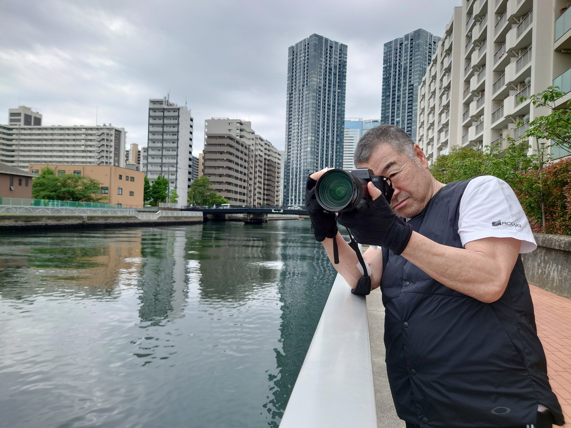 特に車の運転時や撮影時は手袋をしていると楽だと感じる
