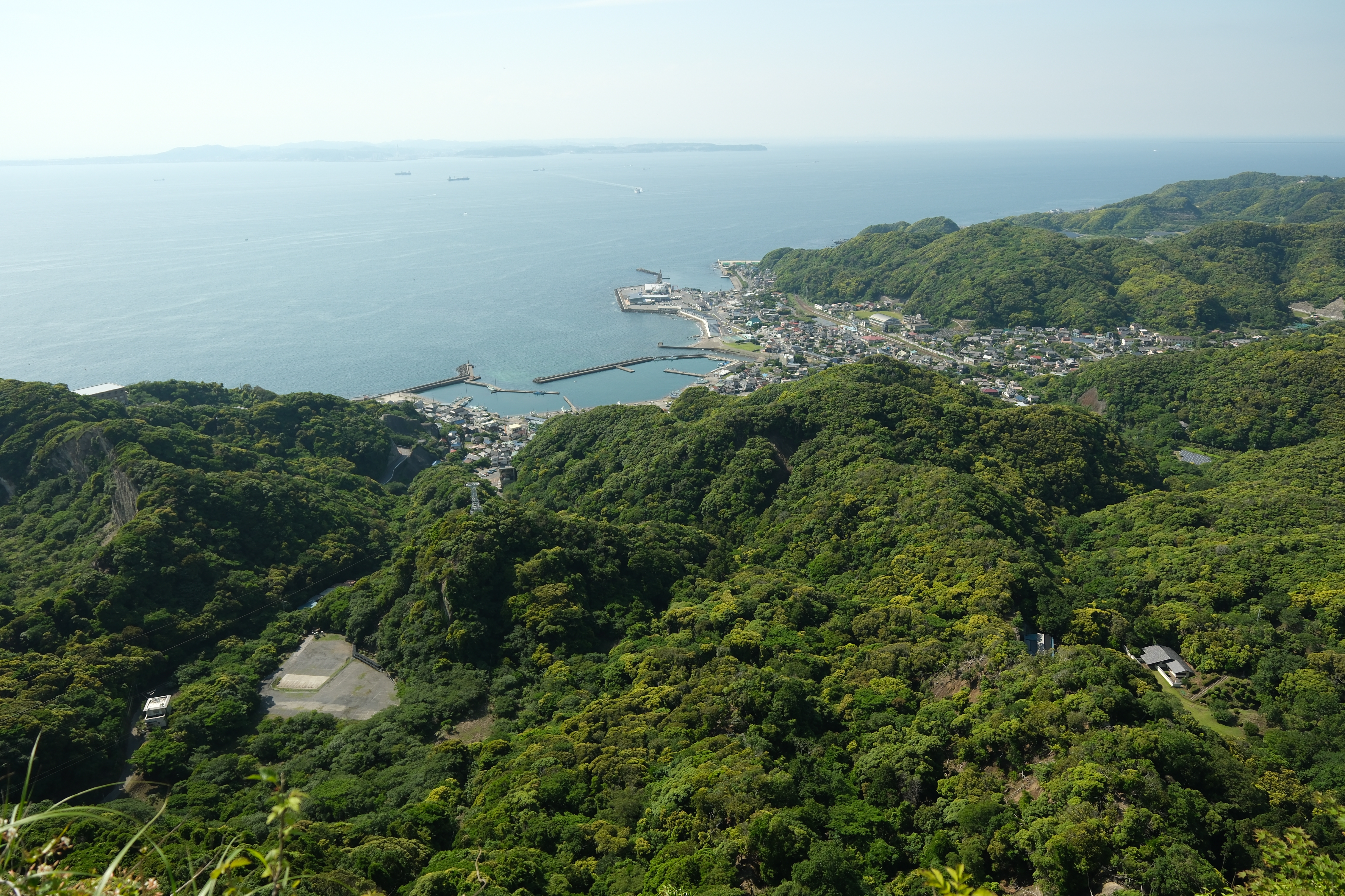 <span class="fnt-85">富士フイルム X-H2S／XF16-50mmF2.8-4.8 R LM WR／16mm（24mm相当）／絞り優先AE（1/2,000秒、F2.8、±0.0EV）／ISO 160</span>