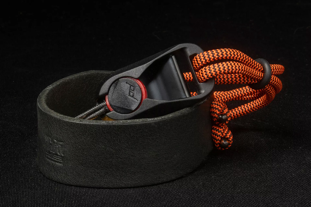 ブラック×オレンジ