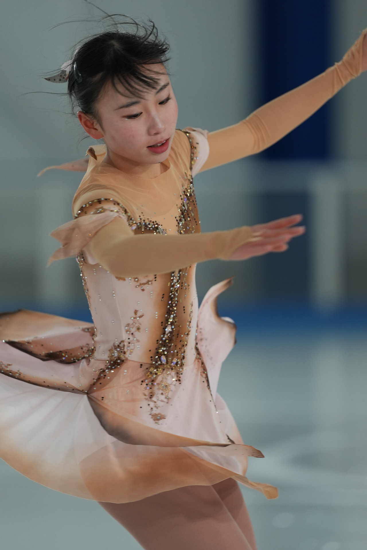 撮影：小城崇史　撮影協力・今瀬ひより/MFフィギュアスケートアカデミー<br><span class="fnt-85">α9 III／FE 300mm F2.8 GM OSS／マニュアル露出（1/1,000秒・F2.8）／ISO 1600</span>