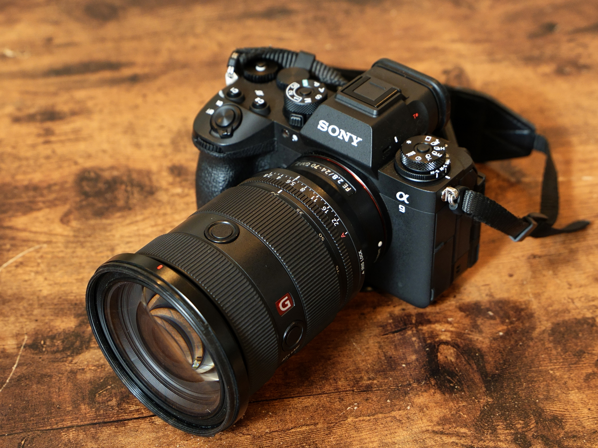 α9 III（装着レンズはFE 24-70mm F2.8 GM II）