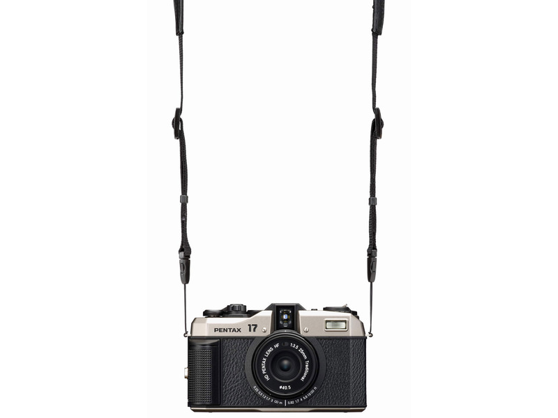 2024年のいま誕生したフィルムカメラの新製品「PENTAX 17