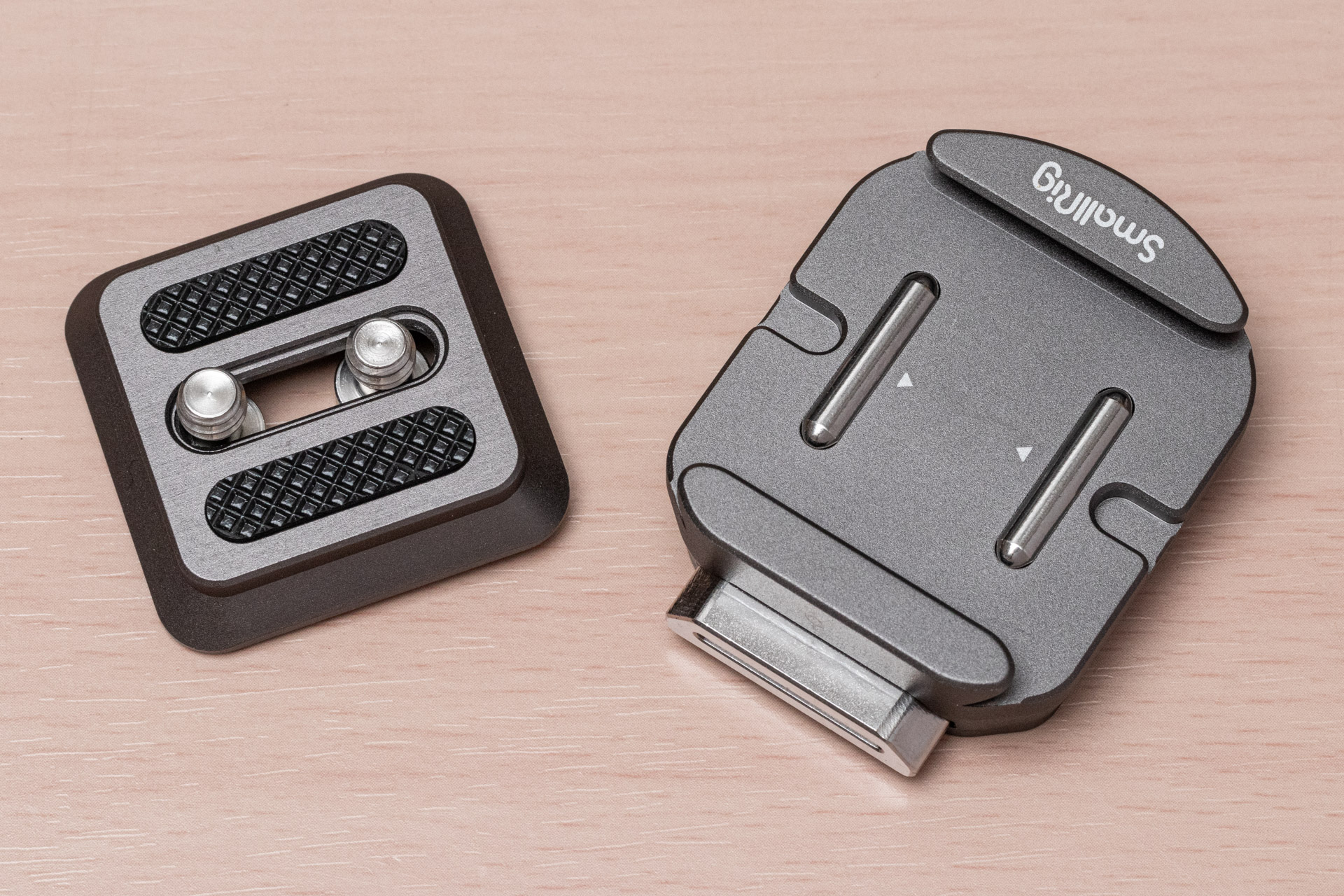 ボタンロック式のクリックシューだ