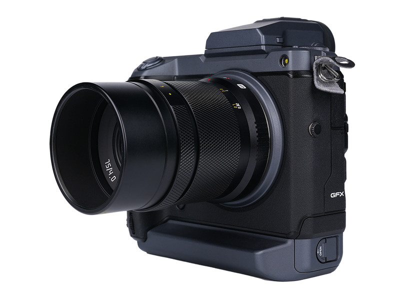 富士フイルムGマウント用の中望遠レンズ「AstrHori 75mm F4.0