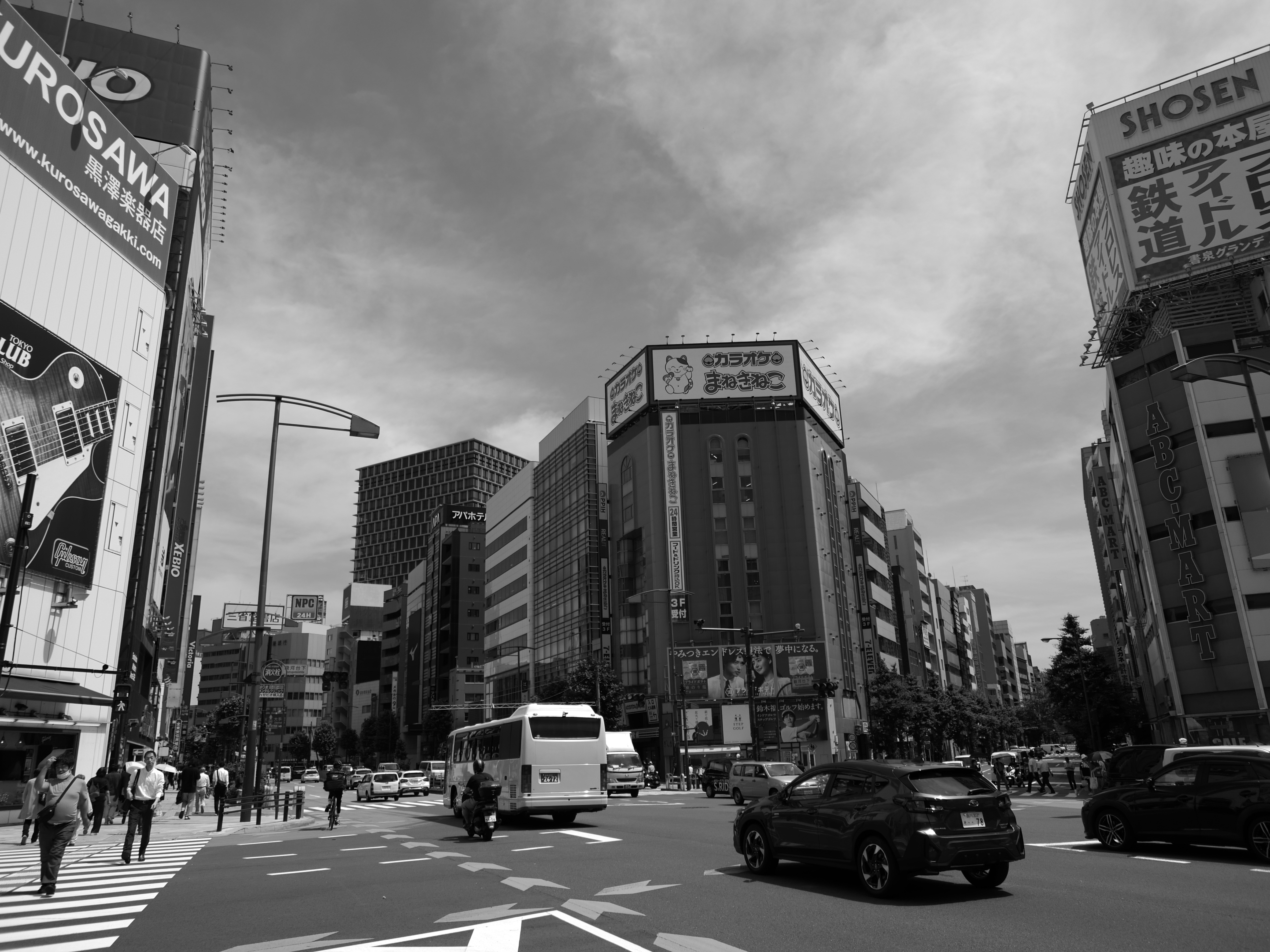 ライカD-LUX8／11mm（24mm相当）／1/4,000秒・F2・＋0.3EV／ISO 100