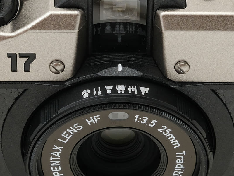 デジカメ17台まとめ PENTAX 17という選択。｜Arata