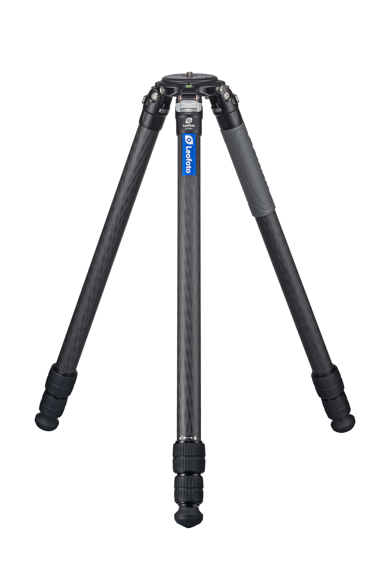 <span class="fnt-110"><b>LM-323C</b></span><br>価格：10万430円（税込）／伸長：1,400mm／最低高：100mm／収納高：610mm／段数：3段／最大脚径：32mm／耐荷重：25kg／質量：1,580g