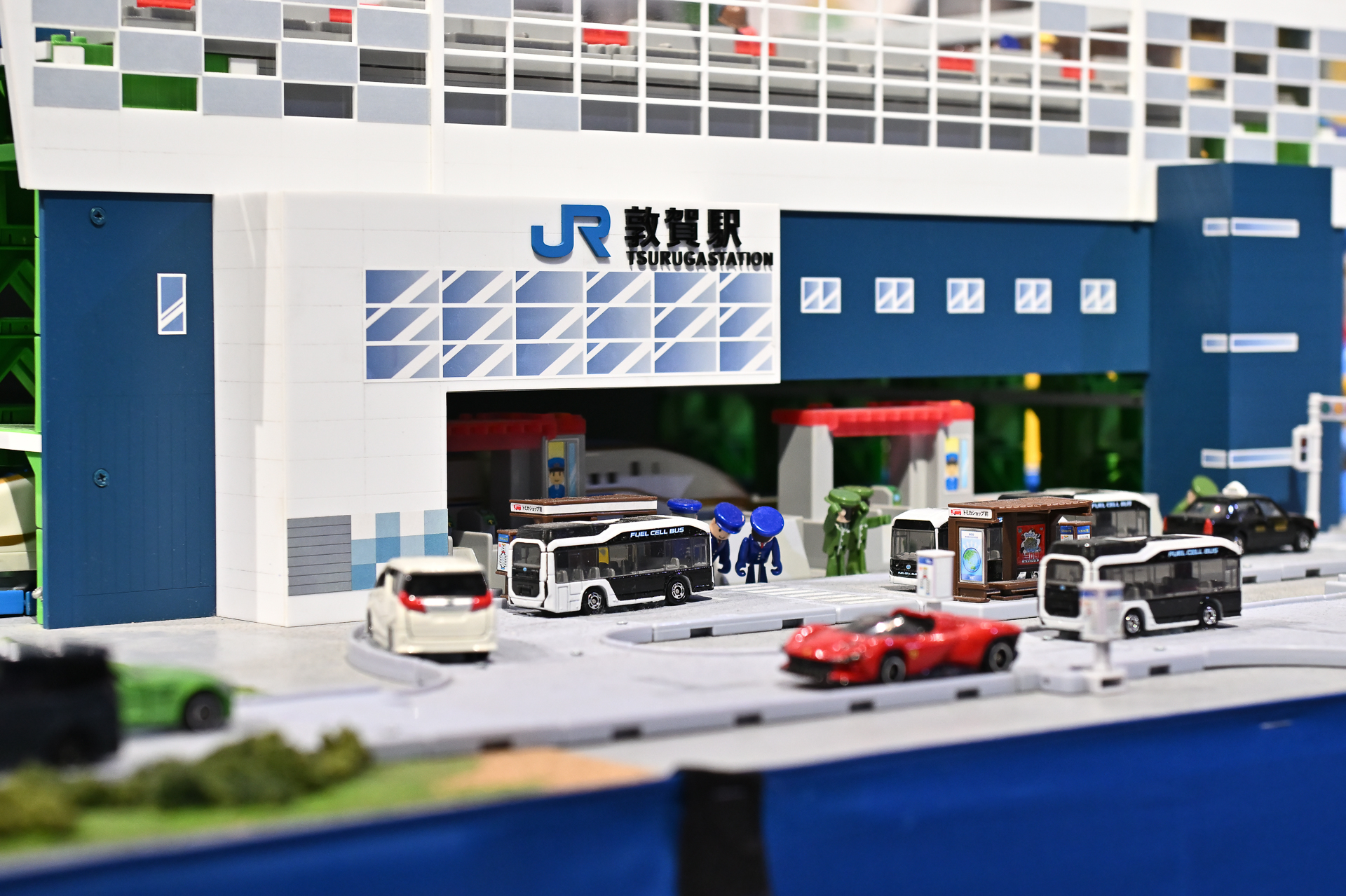 JR 西日本商品化許諾済 ©TOMY