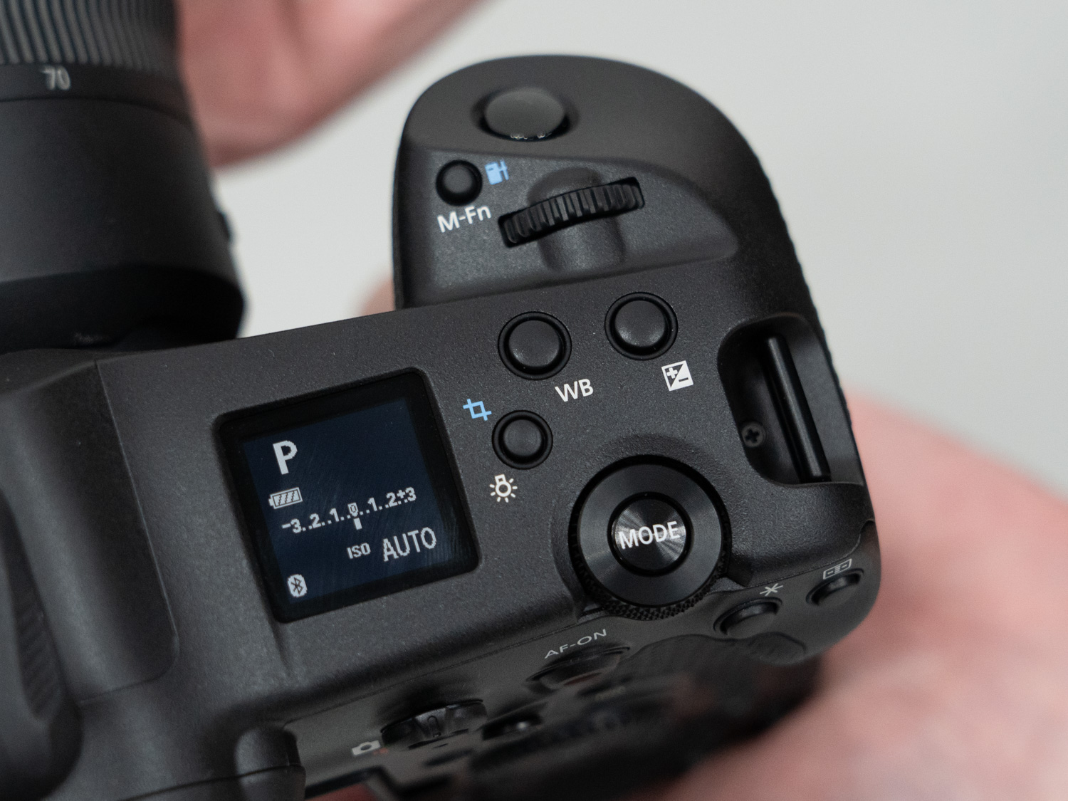 シャッターボタン周り