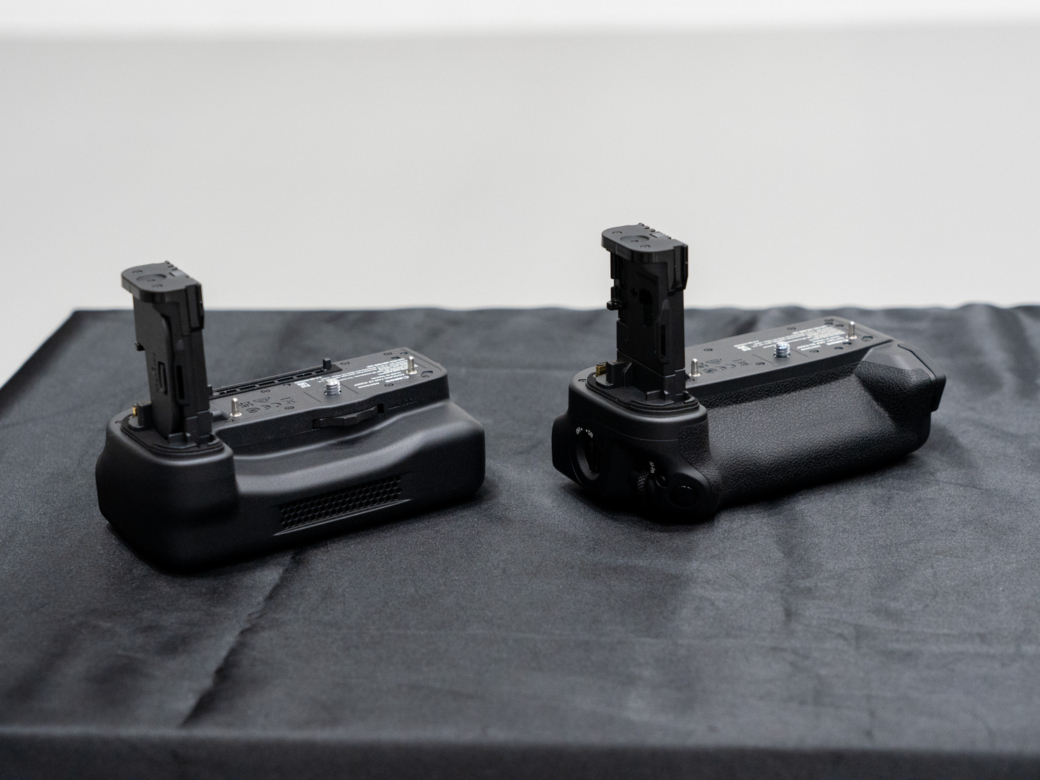 CF-R20EPとバッテリーグリップ「BG-R20EP」