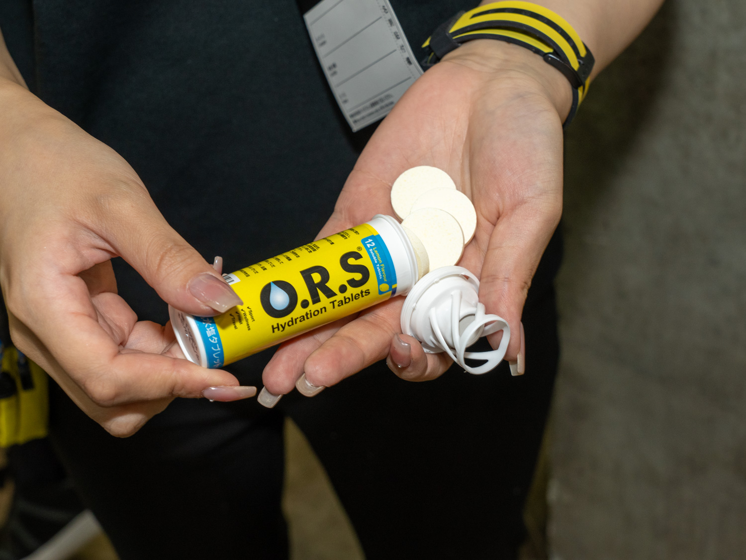 タブレット1粒のサイズはやや大きめ