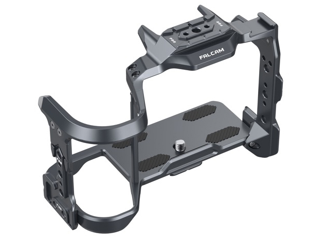 対象製品のひとつ「カメラケージ V2 Canon EOS R5/R6/R6II用」