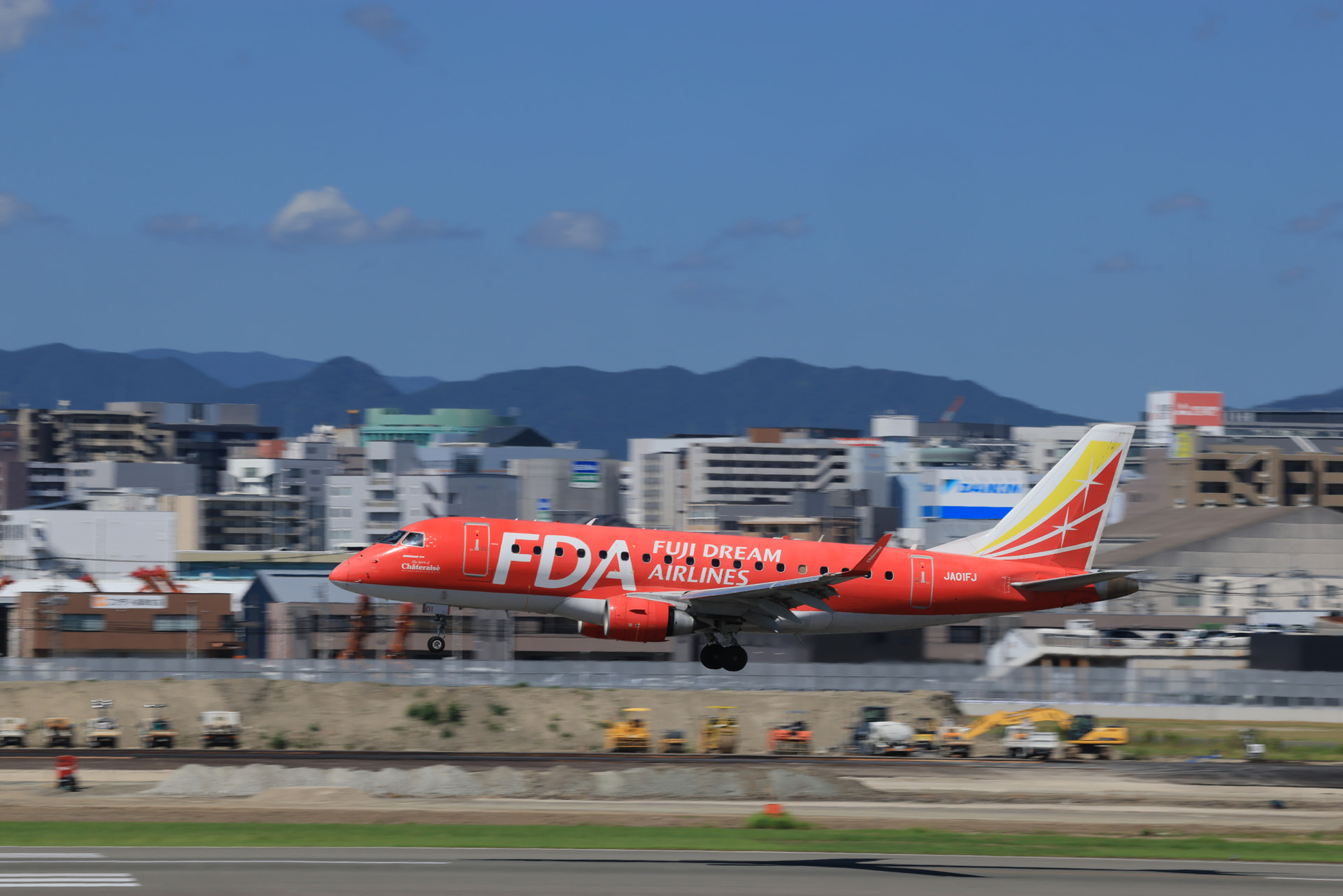 <span class="fnt-85">キヤノン EOS R5 Mark II／RF100-500mm F4.5-7.1 L IS USM／238mm／シャッター優先AE（F13、1/160秒、±0EV）／ISO 200／WB：オート</span>