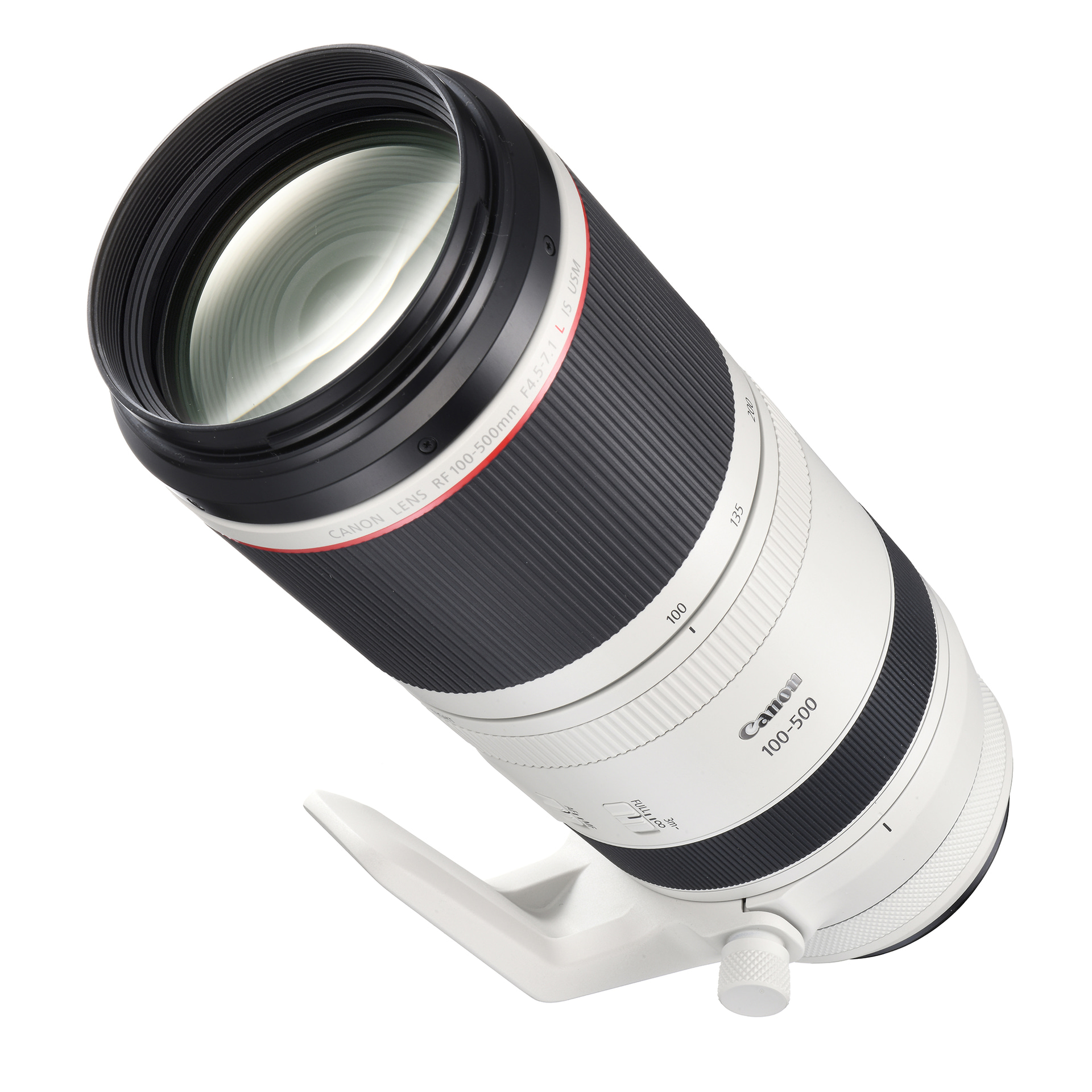 <span class="fnt-110"><b>RF100-500mm F4.5-7.1 L IS USM</b></span><br>飛行機撮影の8割をまかなえる。100mm側による機体型式写真から500mm側の迫力あるシーンまで幅広く対応可能。クロップすれば800mm相当にもなる頼もしい相棒だ