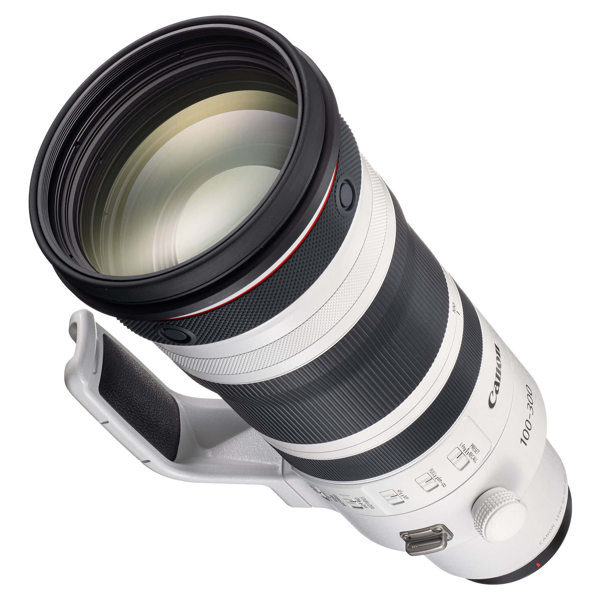 <span class="fnt-110"><b>RF100-300mm F2.8 L IS USM</b></span><br>夜景撮影で重宝する全域開放F2.8と明るい望遠ズーム。飛行機の機種ごとに全長が違っても、ズームレンズなので機体サイズに関係なく対応でき、画質も抜群だ