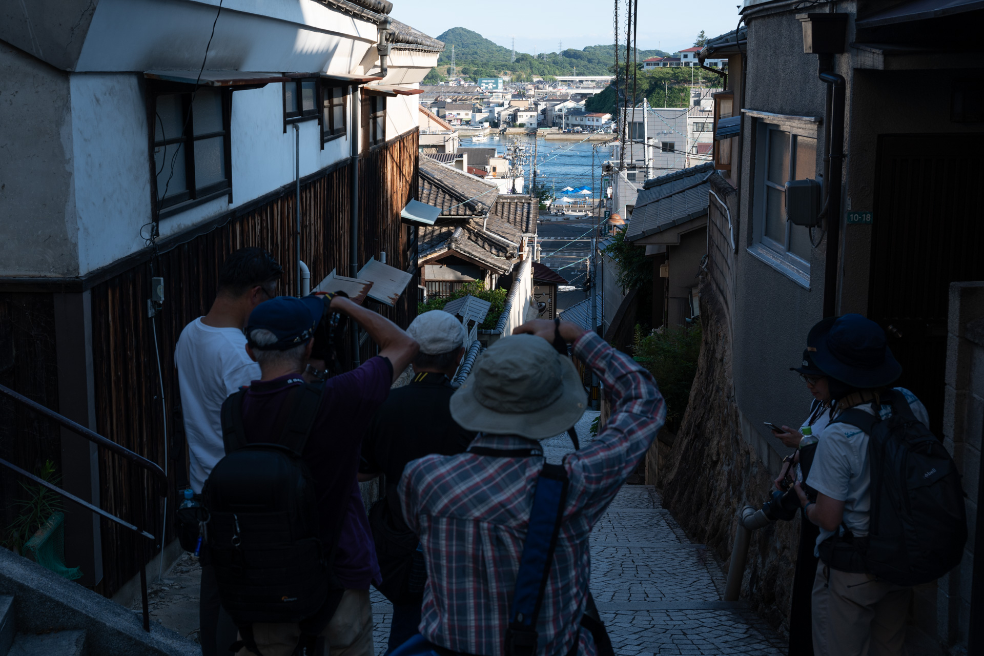 趣のある建物と海を絡めて撮れる