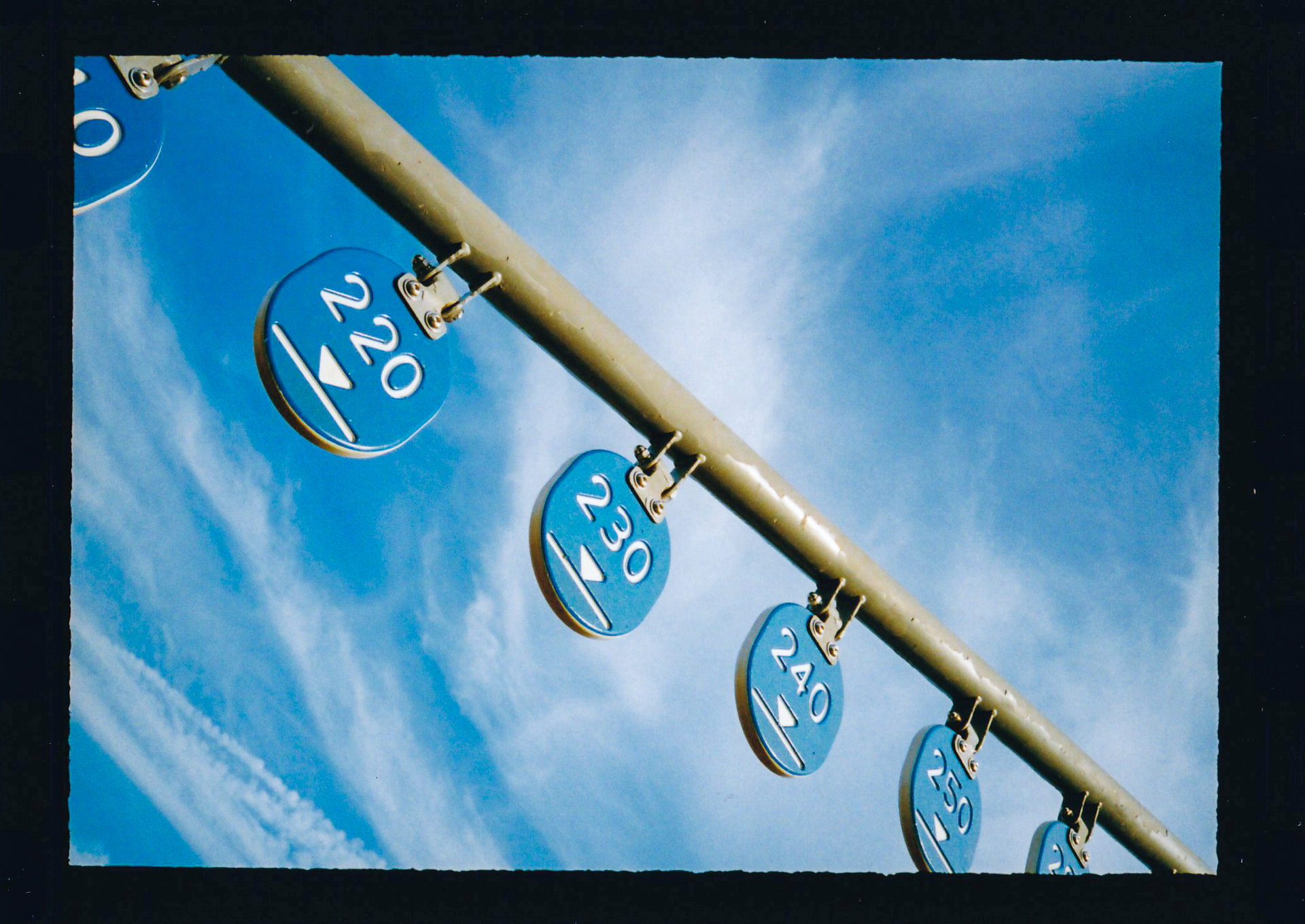 ヌケのよいレンズですね。調子もいい感じです。露光も適正なネガでした。<br><span class="fnt-85">PENTAX 17／プログラムAE／ゾーンフォーカス1.7m／FUJIFILM400</span>