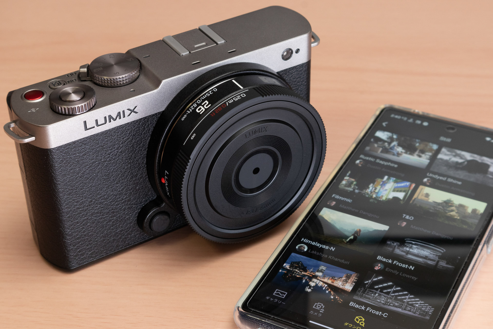 今回使用したのはLUMIX S9、LUMIX S 26mm F8、LUMIX Labをインストールしたスマートフォン