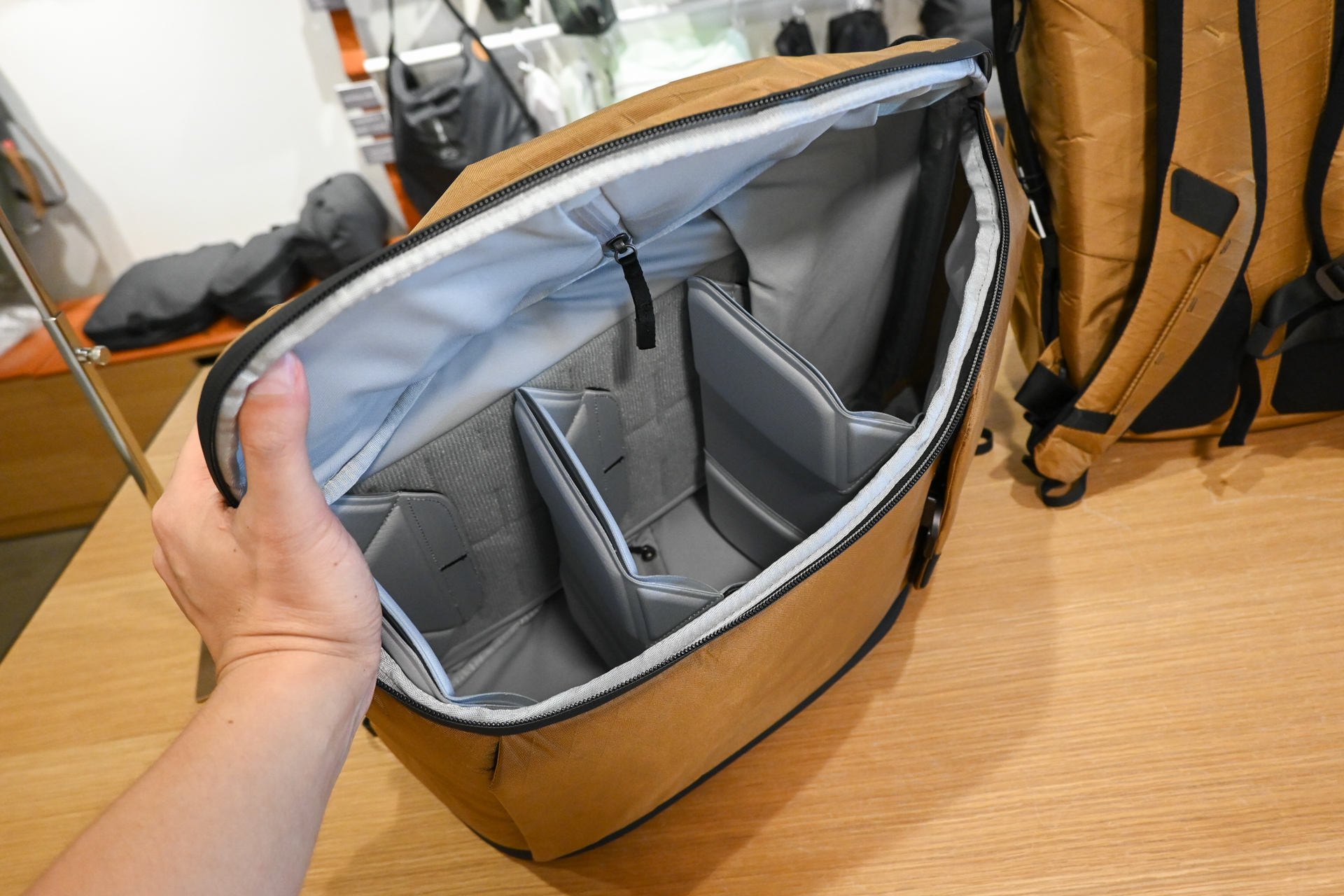 サイドアクセス