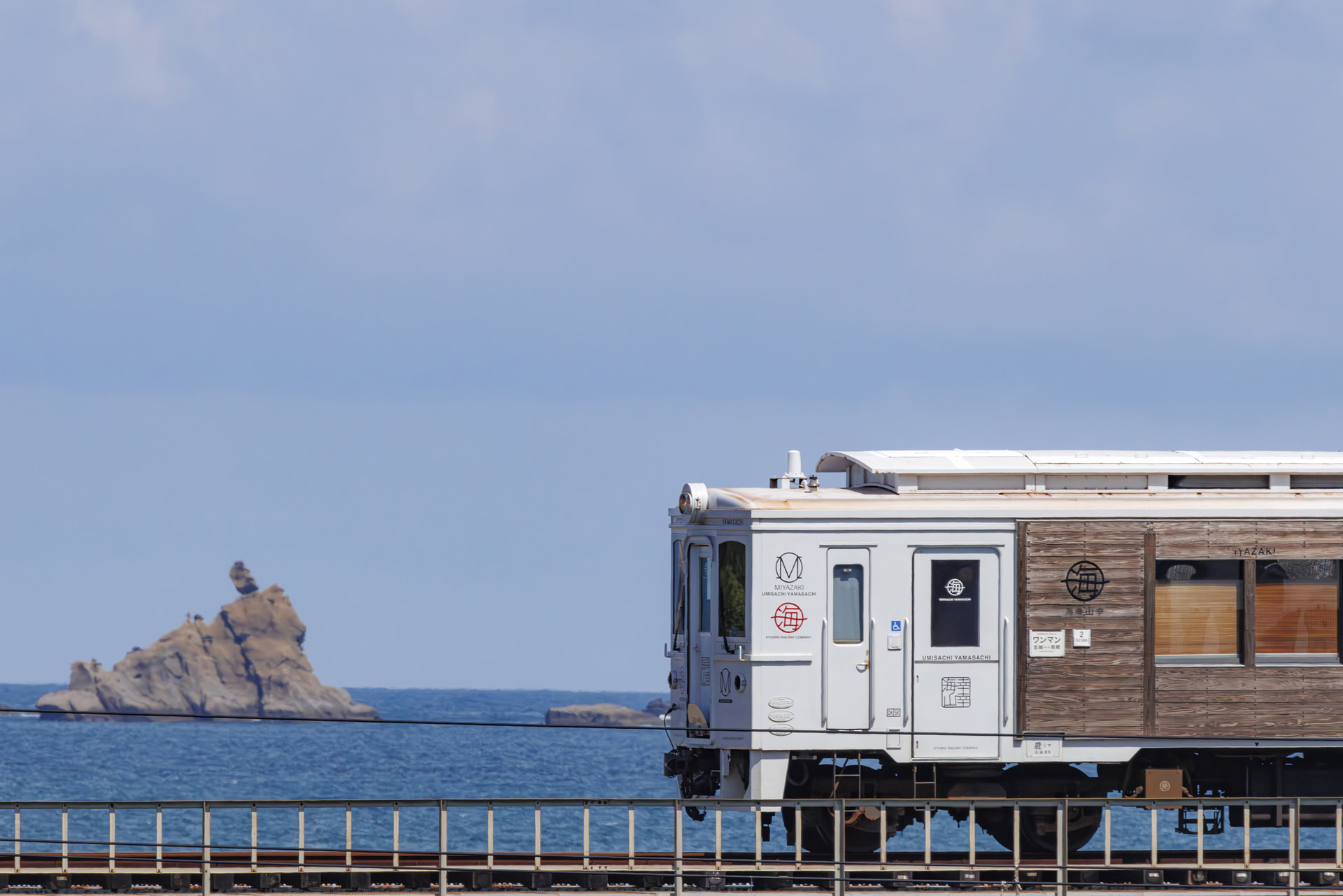 <span class="fnt-85">キヤノン EOS R5 Mark II／RF200-800mm F6.3-9 IS USM／637mm／マニュアル露出（F18、1/2,000秒）／ISO 6400／WB：オート</span>