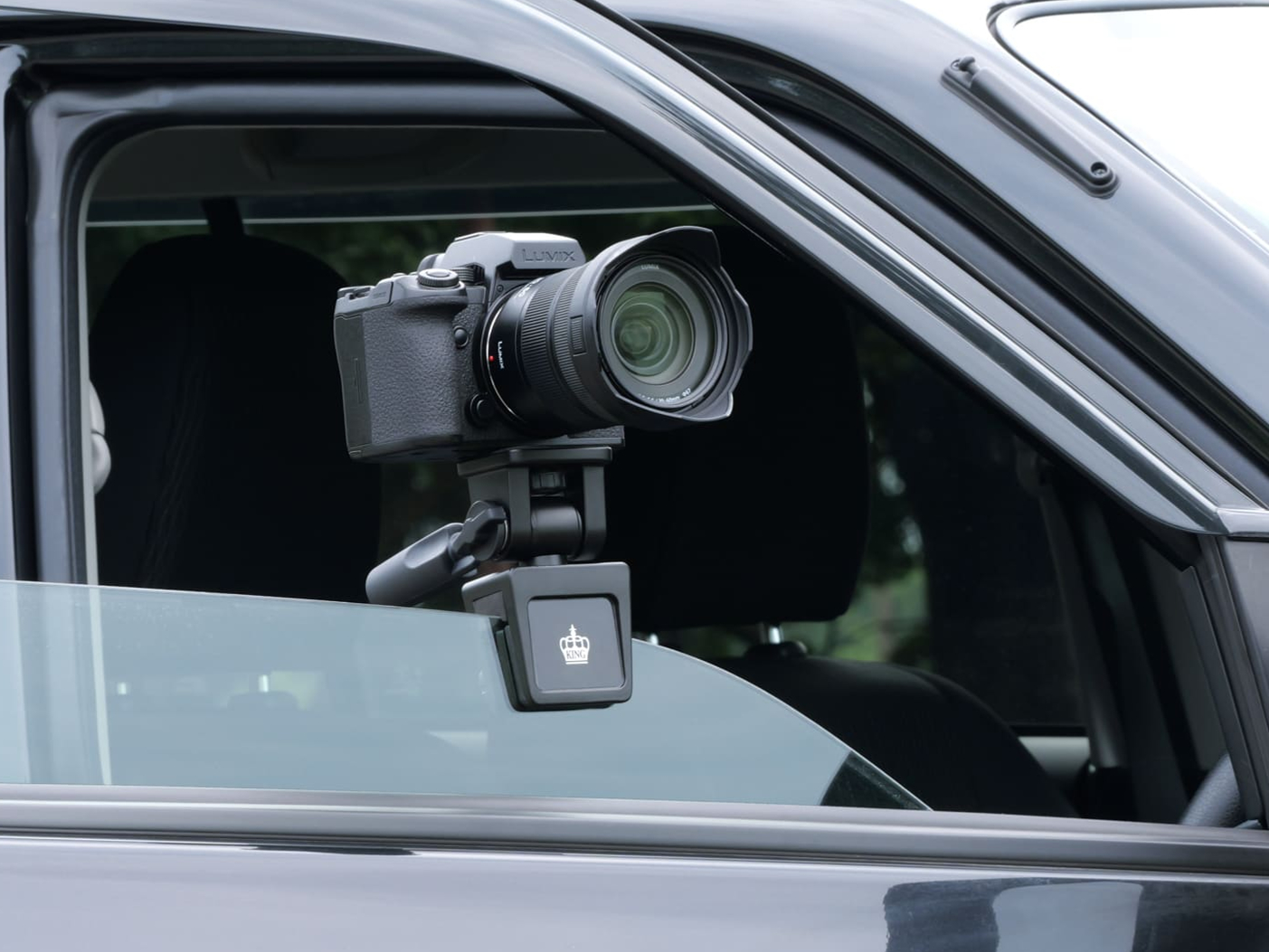 カメラを装着したイメージ