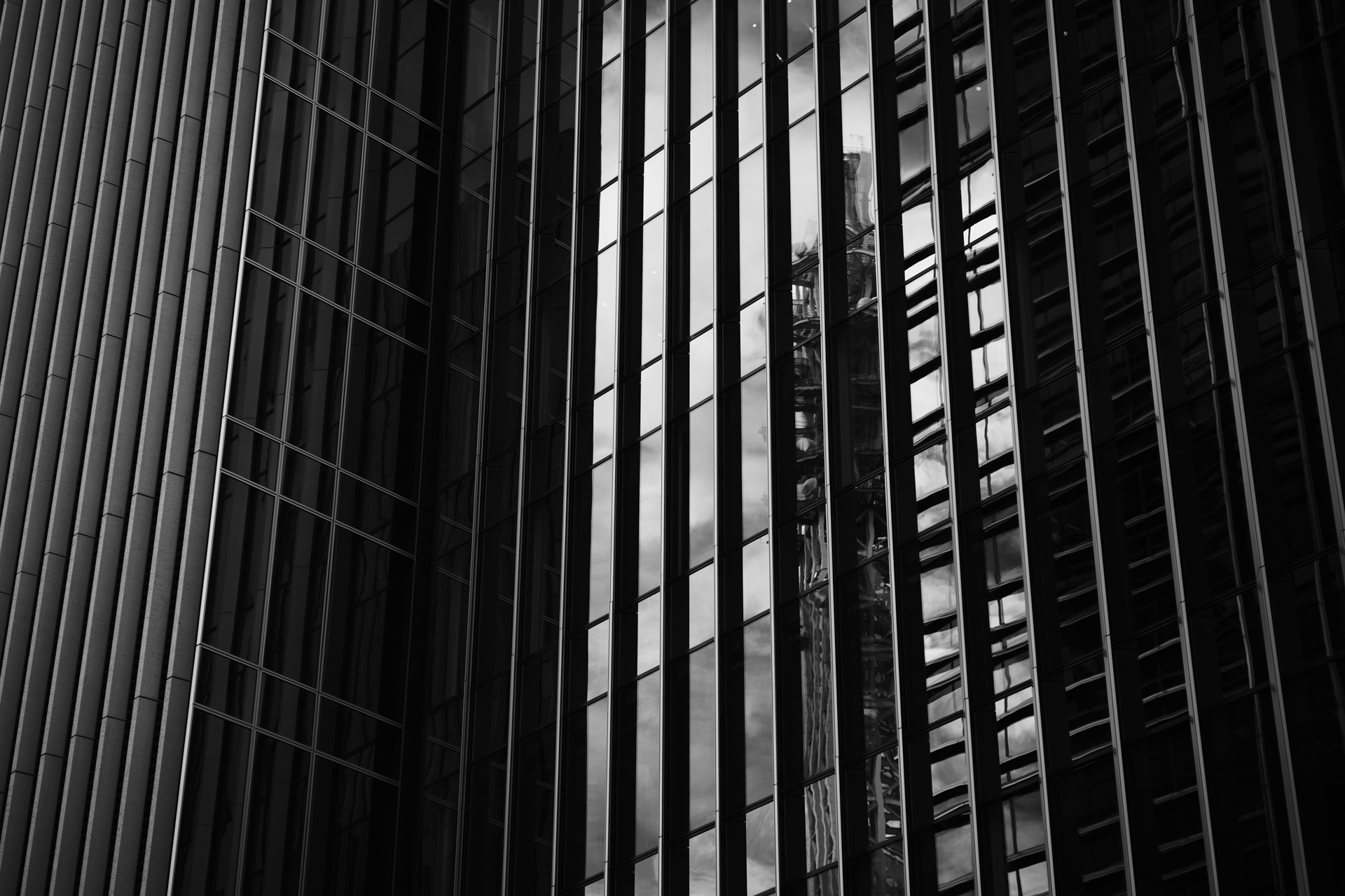 LUMIX S9／ULTRON 75mm F1.9 MC／1/1250秒／F4.0／−0.3EV／ISO 200／WB: オート／フォトスタイル: LEICAモノクローム