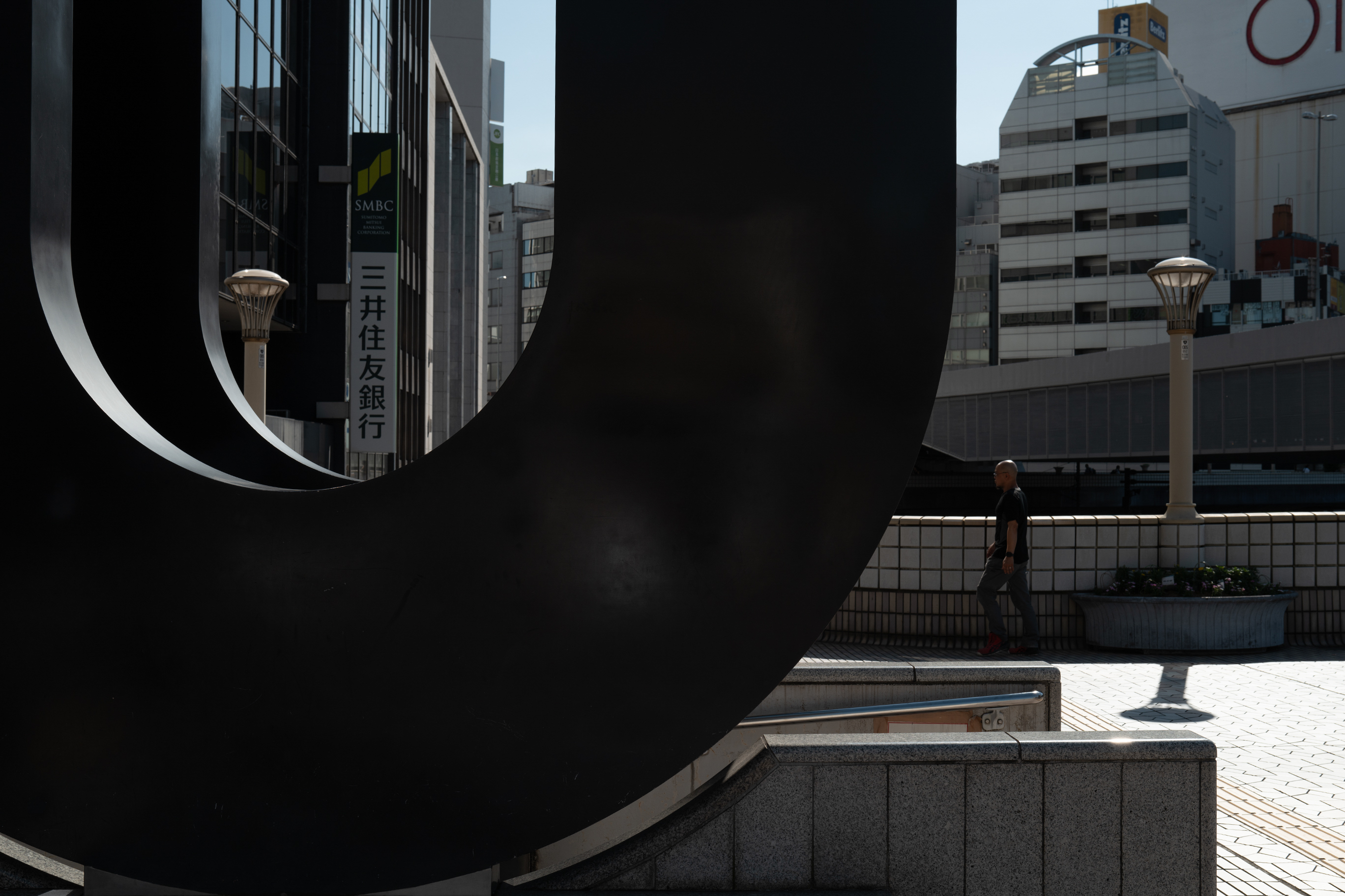 最望遠の150mm相当で撮影。画素数的には約500万画素だが、レンズの解像がハンパないので、この画素数でも像のクオリティはとても高い<br><span class="fnt-85">ライカQ3 43／ライカ アポ・ズミクロン f2/43mm ASPH.／絞り優先AE（F8.0・1/500秒・－1.3EV）／ISO 100</span>