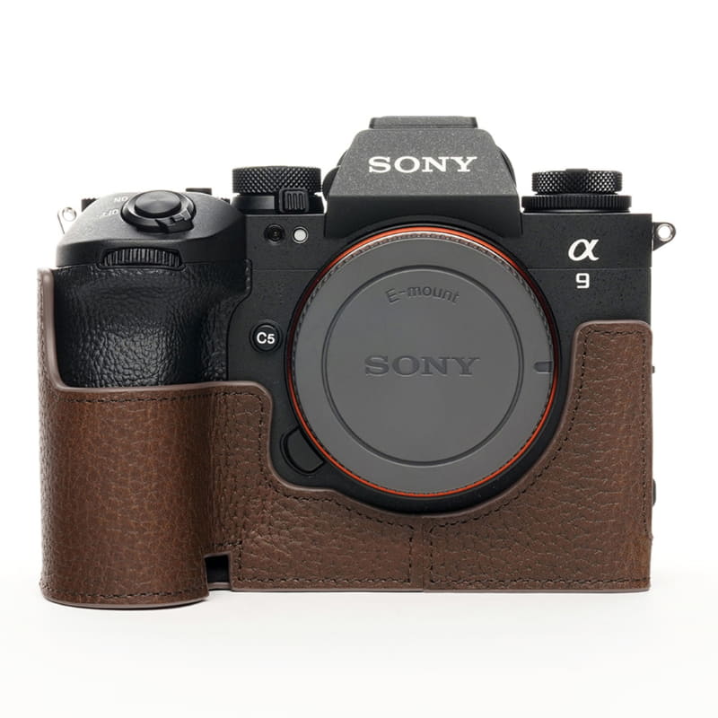 PENTAX 17」「LUMIX S9」「α9 III」用など、コロンビアレザーのカメラ