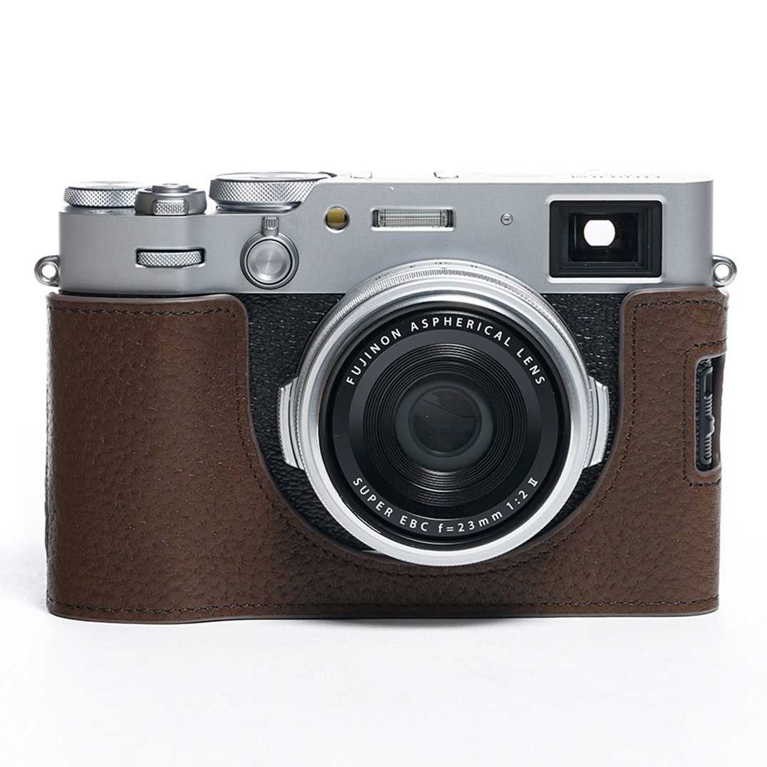 ダークブラウン