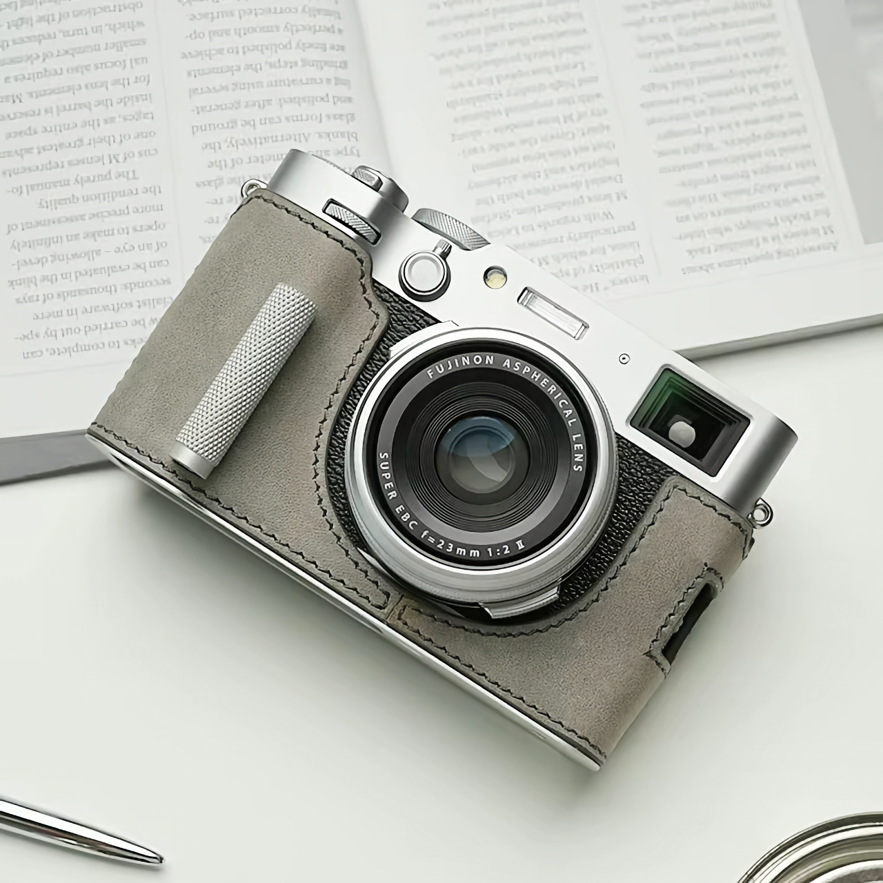 Mr. Stone フジフィルム X100VI 専用 グリップ付 ボディーケース（Light Blue）