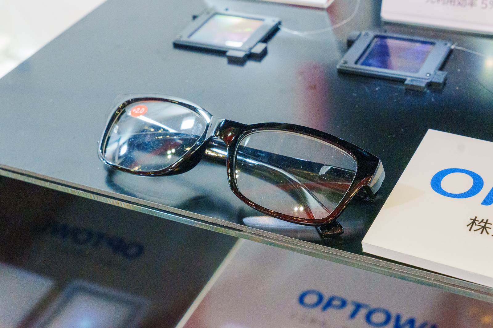 これは普通の老眼レンズ