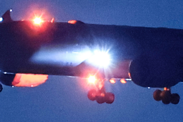 ISO 20000の写真に「ニューラルネットワークノイズ低減」の効果を適用した。本当にISO 20000なのかと思うほど、ノイズがなくきれいな写真だ。多くの写真を処理するには高速なカードがあった方が良い