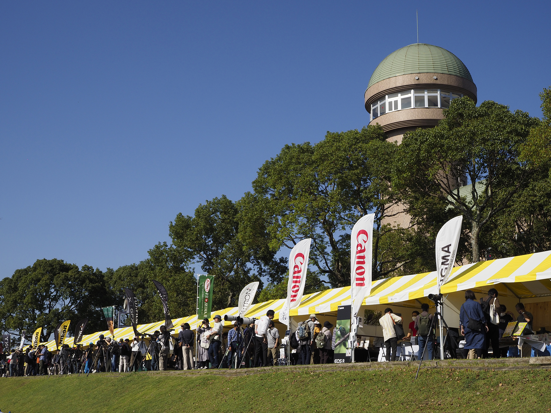 ジャパンバードフェスティバル2024の光学機器・録音機器メーカーエリア